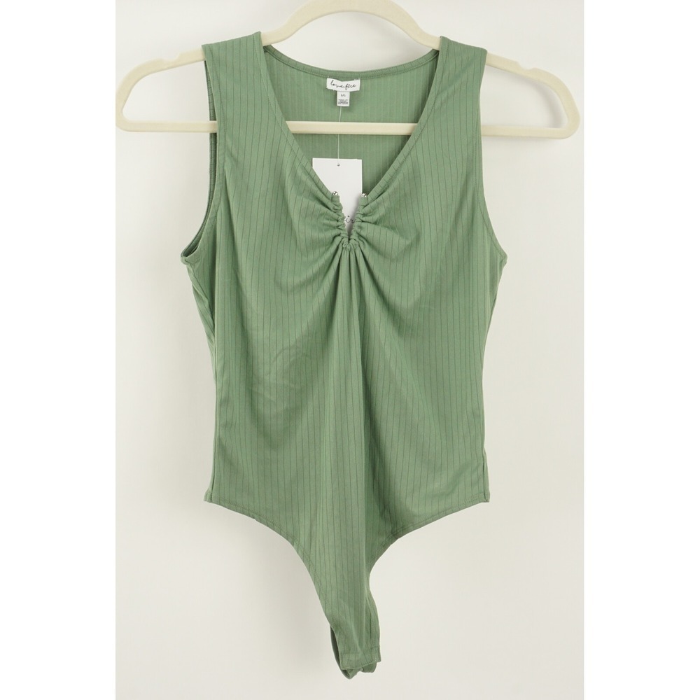 New Love Fire Metal Notch Bodysuit Womens Size L Hedge Green Sleeveless Rib Knit